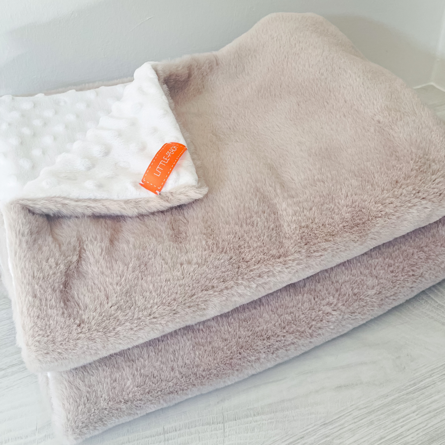 Little Peach Super Soft Cuddle Blanket